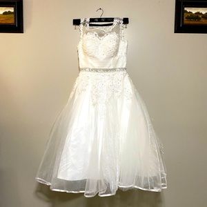 Wedding gown